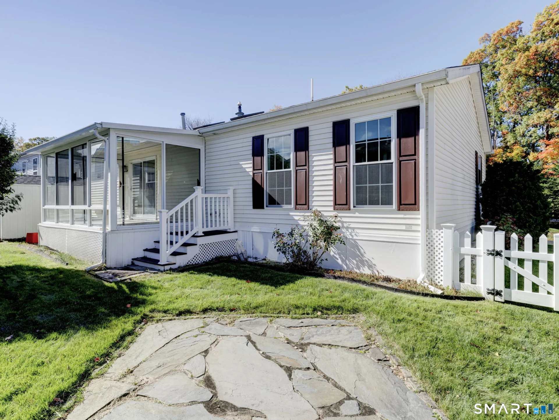17 Bayberry Lane, East Windsor, CT