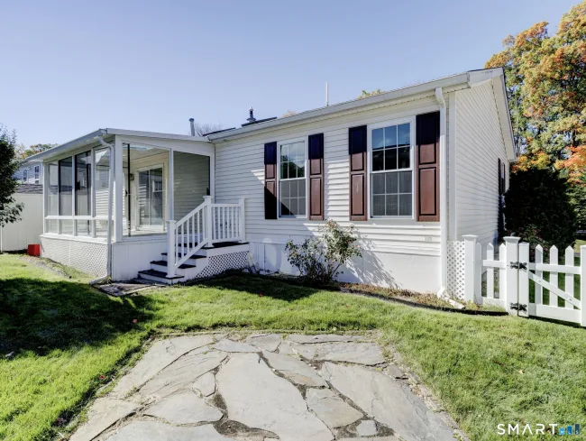 17 Bayberry Lane