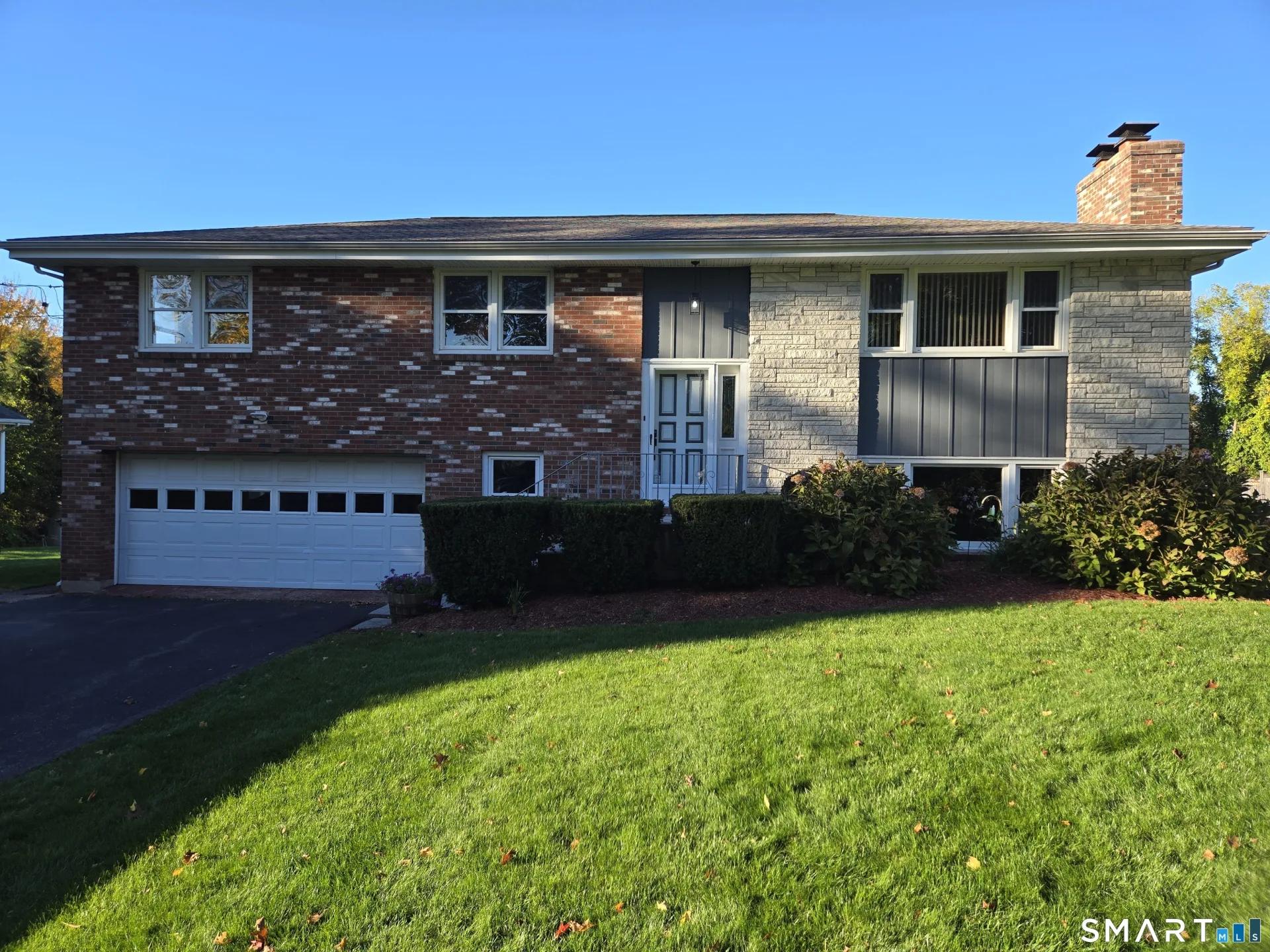 75 Neipsic Road, Glastonbury, CT