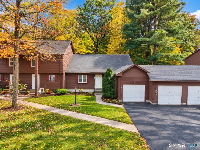 25 Candlewood Drive #25