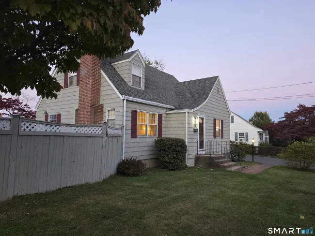 23 Linnmore Drive