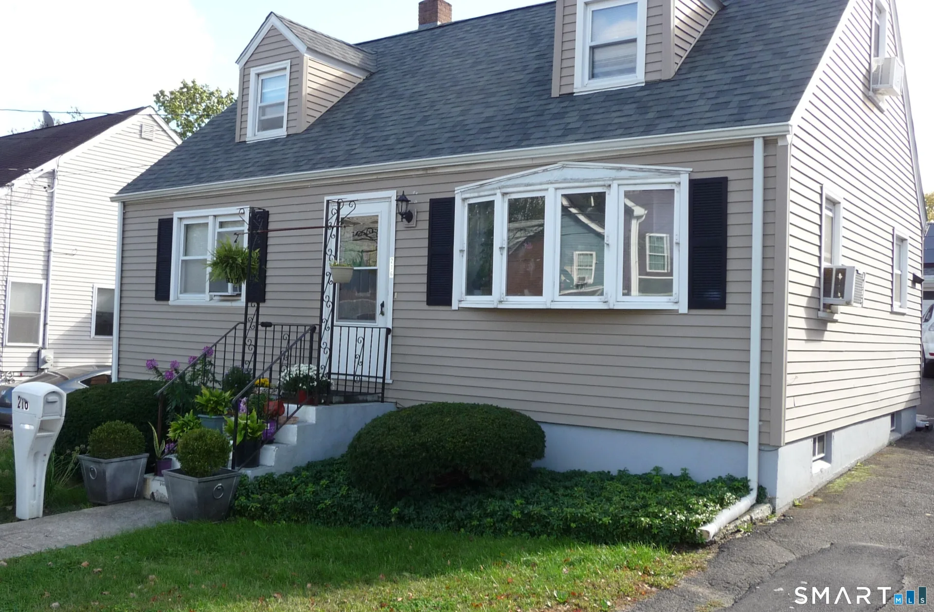 216 Granfield Avenue, Bridgeport, CT