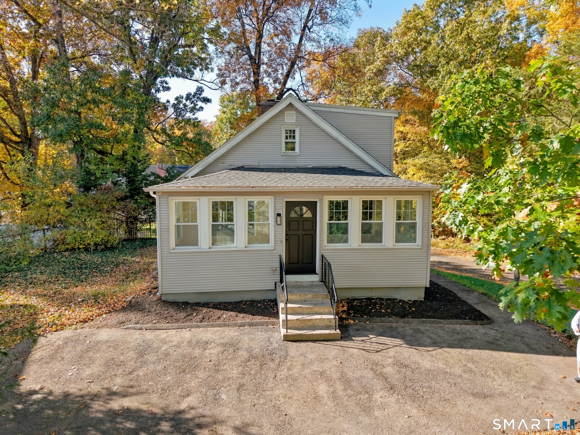 60 Shore Drive, Meriden, CT