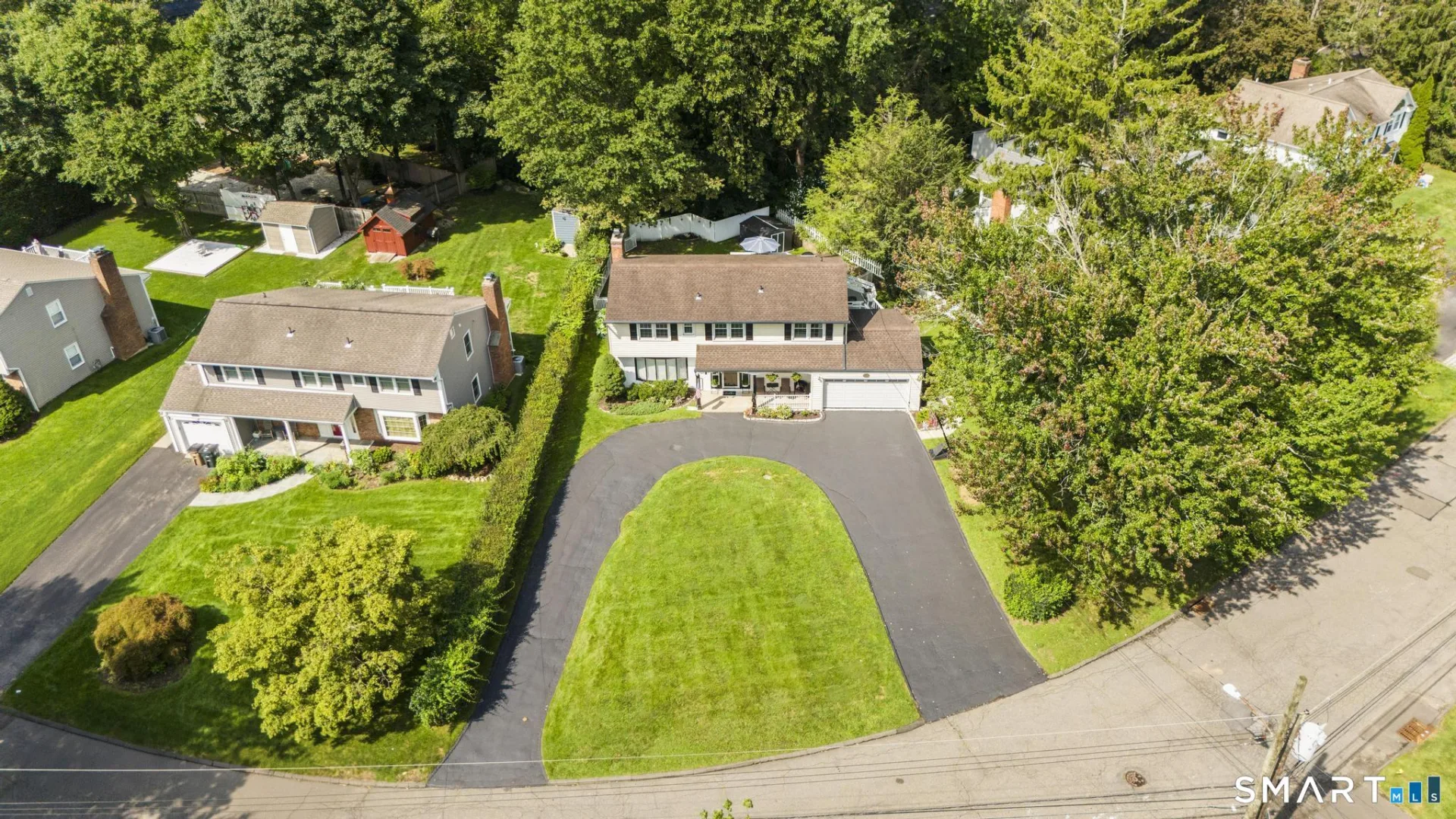 86 Rolling Wood Drive, Stamford, CT