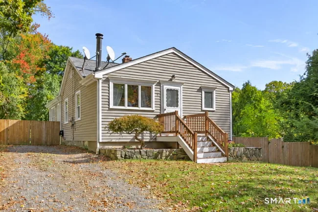 4 Hopewell Drive
