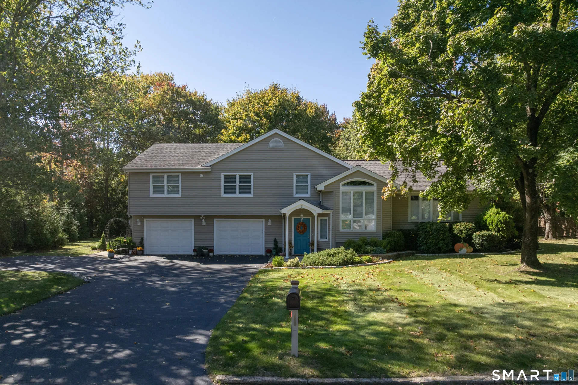 2 Patrick Lane, Branford, CT