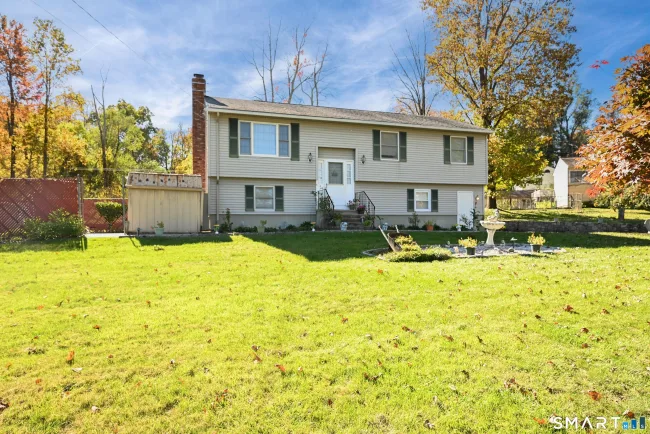 2 Ken Oaks Drive