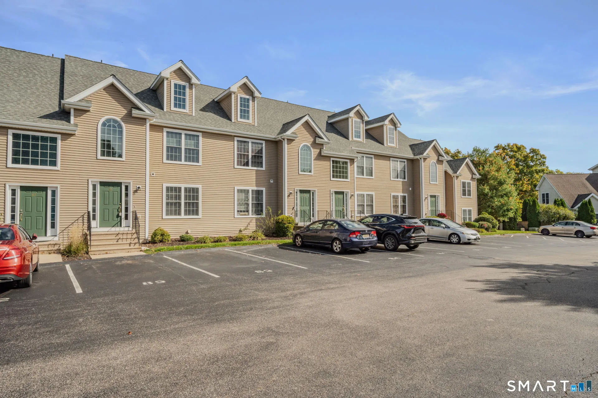 15 Freedom Way #83, East Lyme, CT