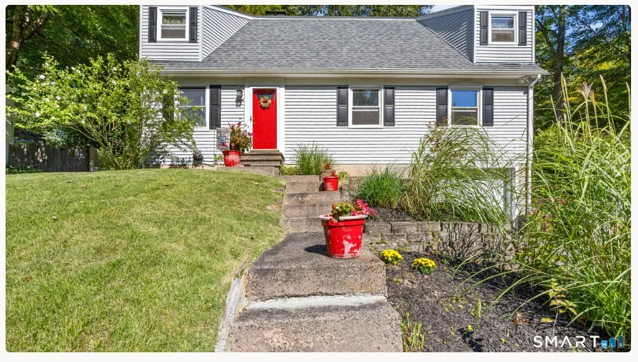 138 Red Robin Road, Naugatuck, CT