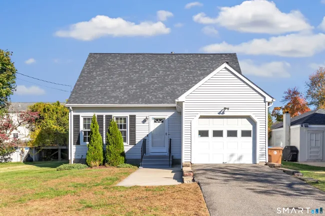 26 Dana Avenue, Shelton, CT