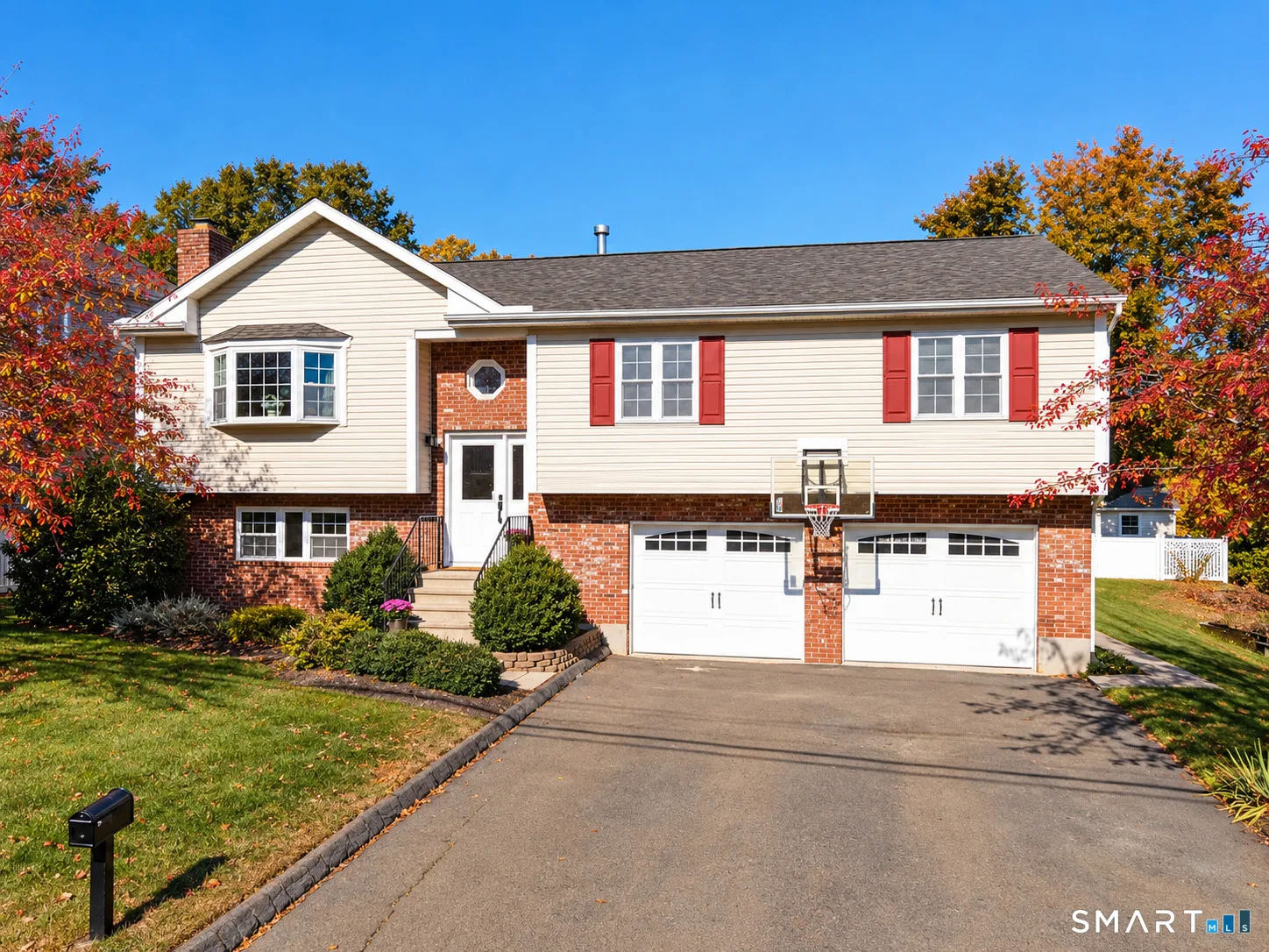 9 Lawrence Street, Woodbridge, CT