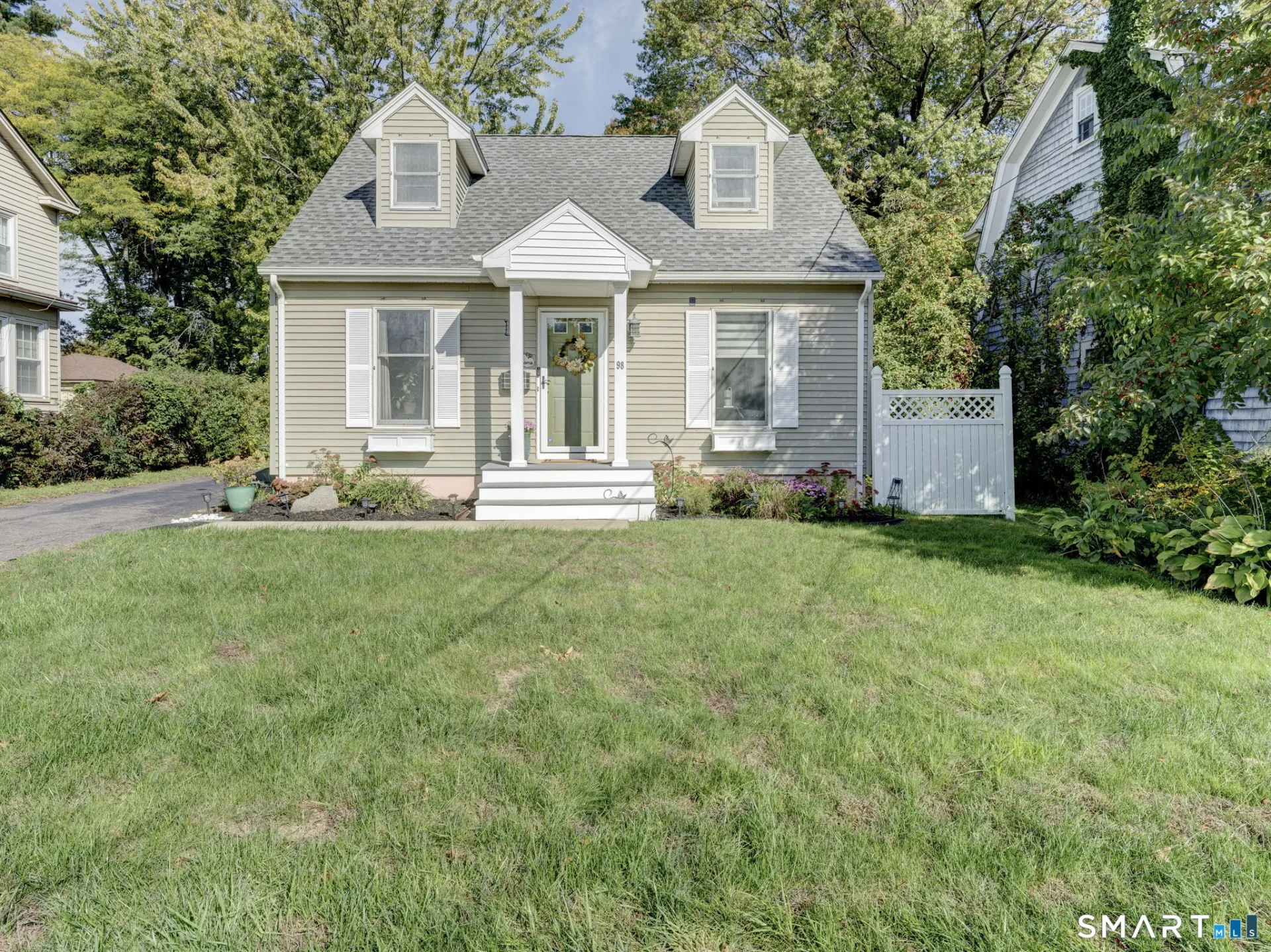 98 St James Street, West Hartford, CT