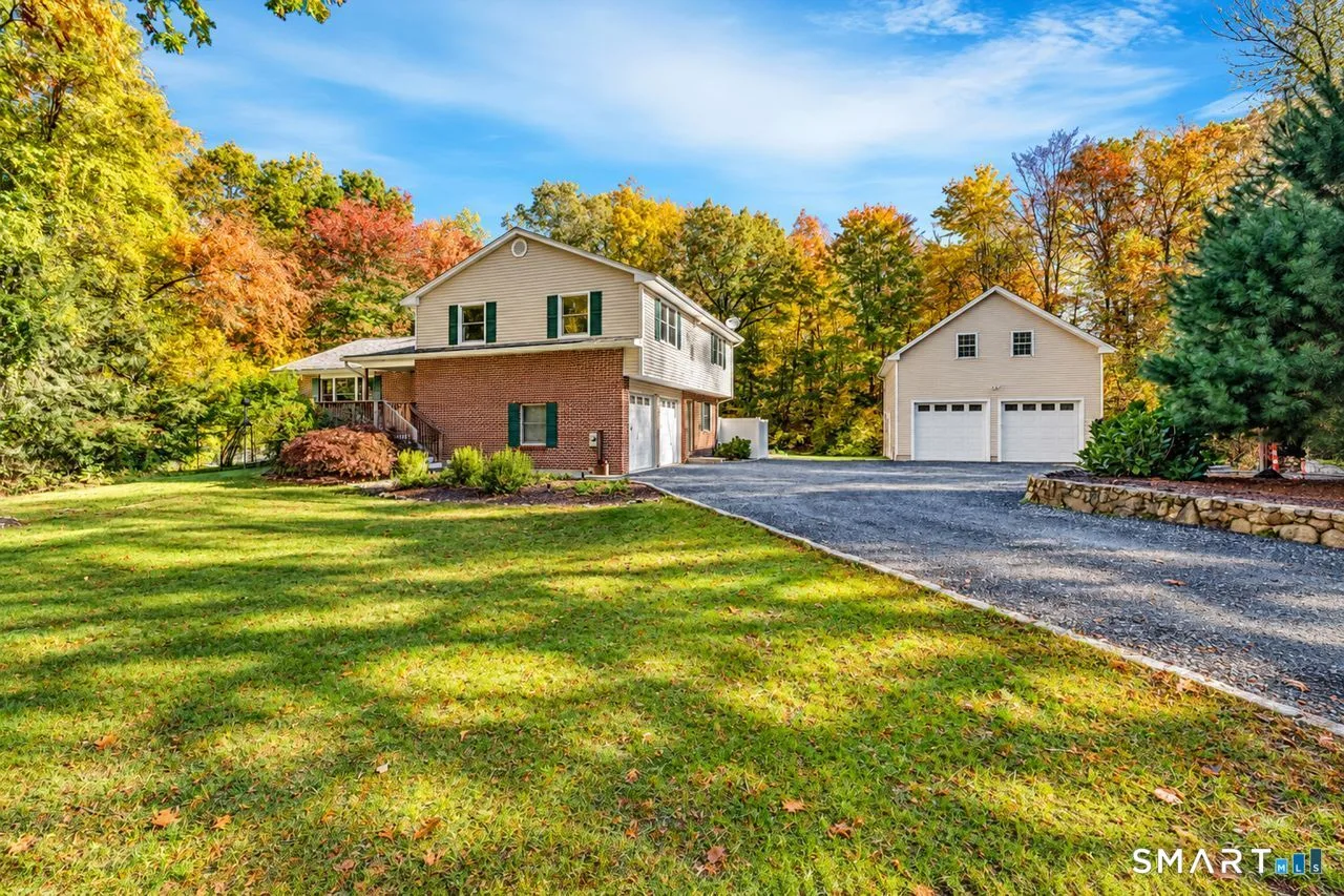 53 Ancient Highway, Oxford, CT