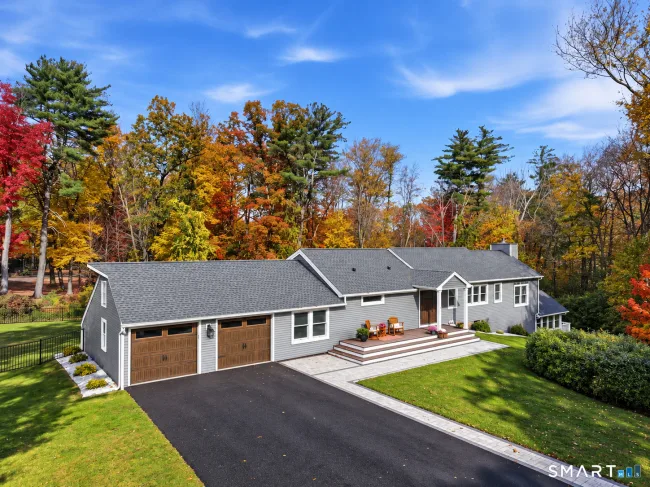 24 Woodhaven Drive, Avon, CT