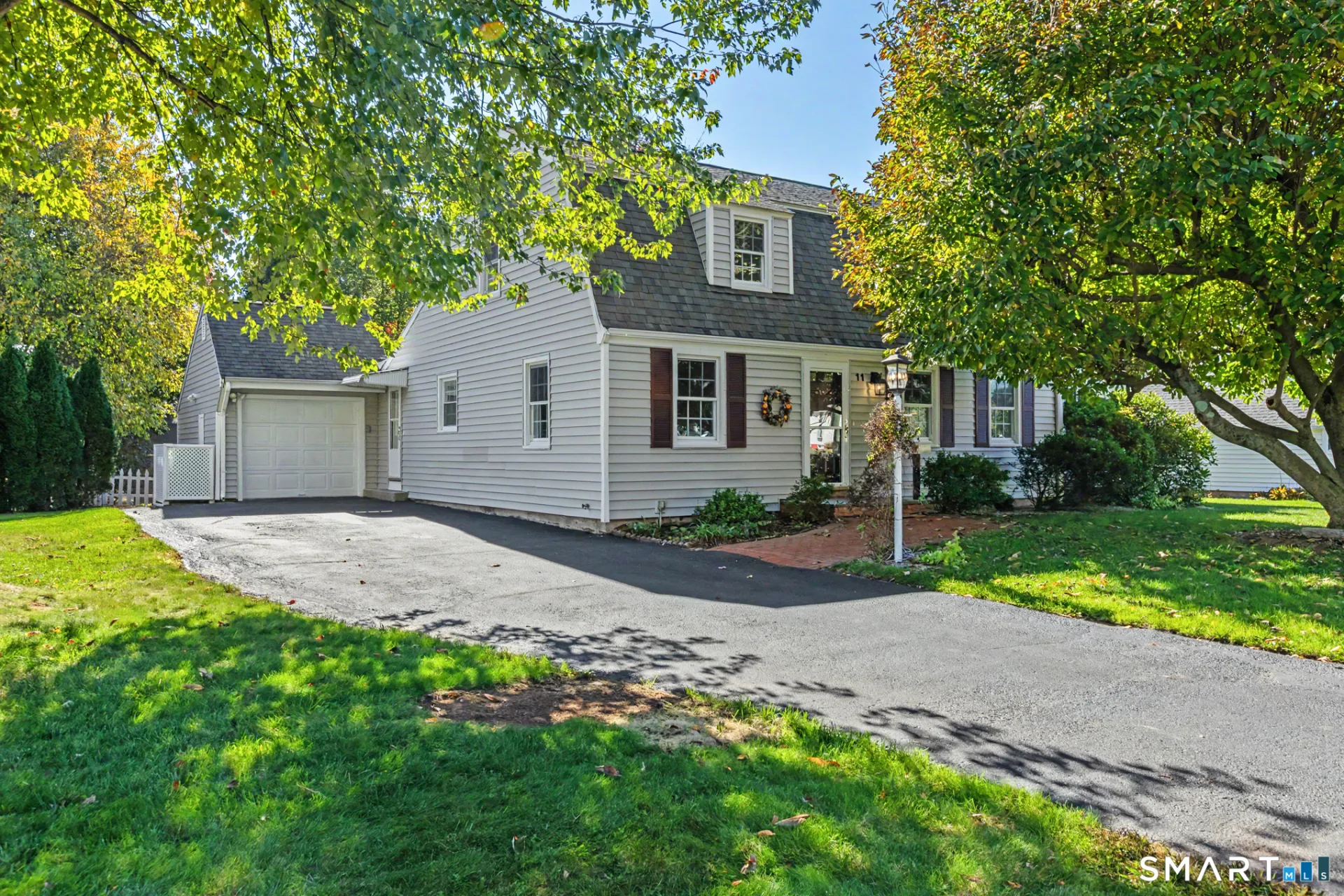 11 Centerwood Road, Newington, CT