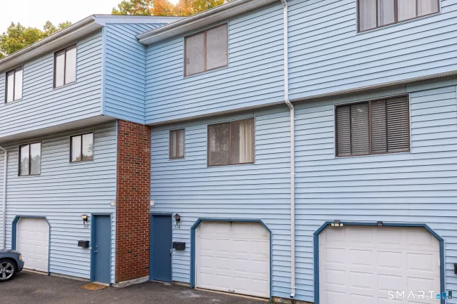518 Blackstone Village #518