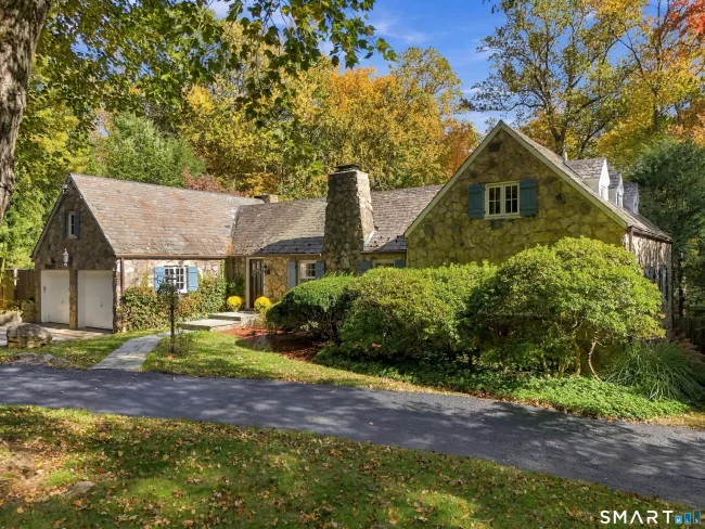 221 Hunting Ridge Road, Stamford, CT
