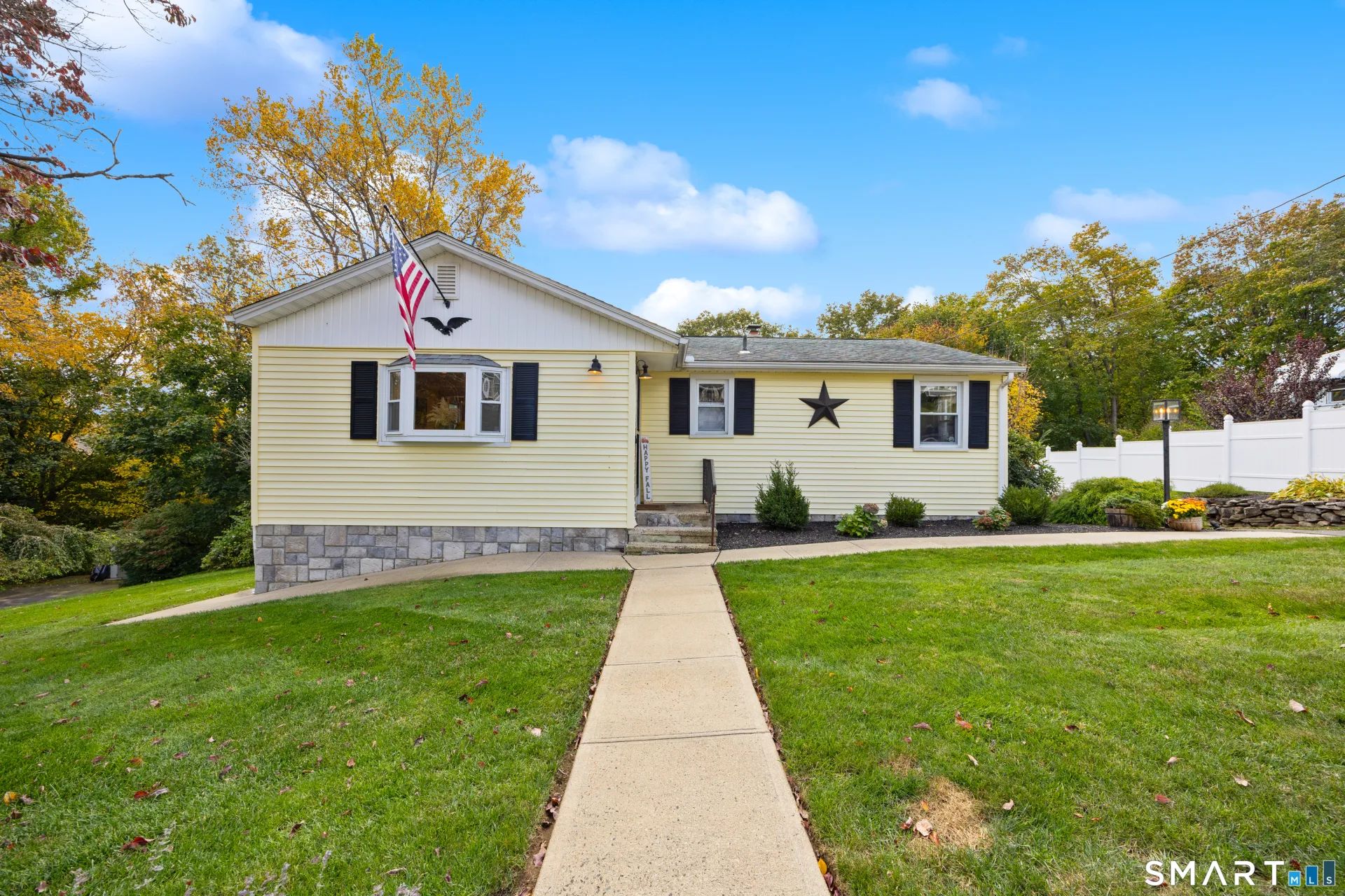 16 Paramount Drive, Seymour, CT