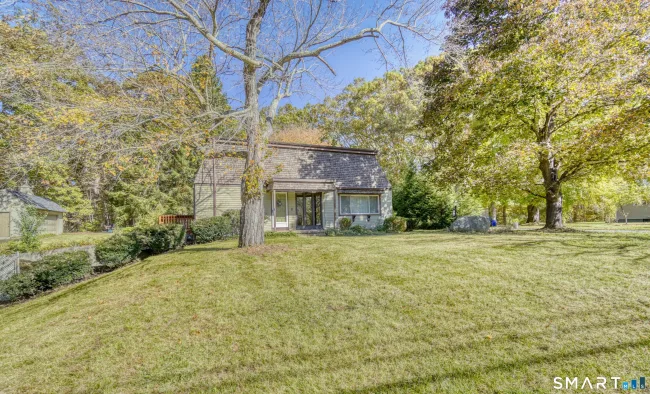 24 Robert Avenue