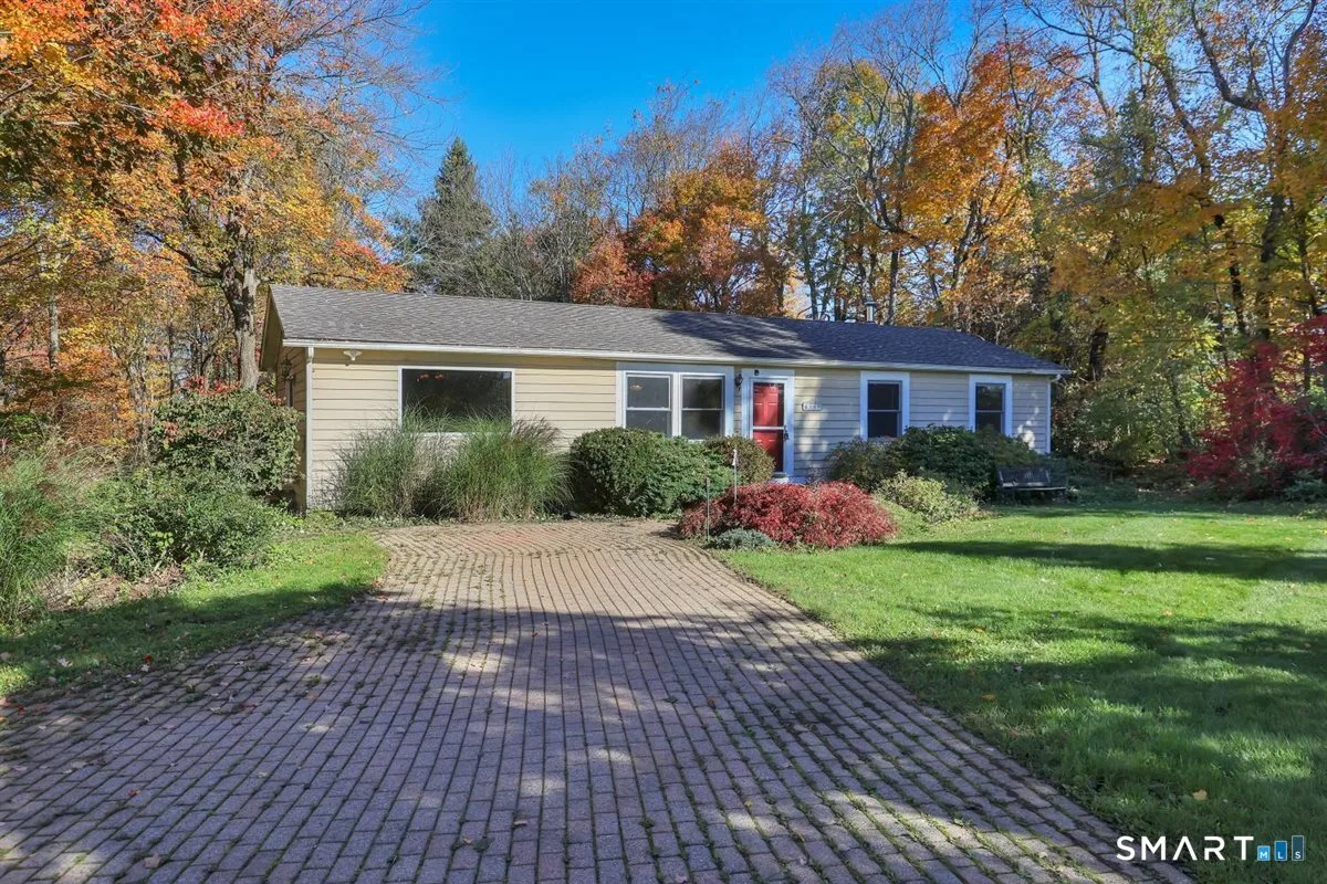 168 Rock Road, Burlington, CT