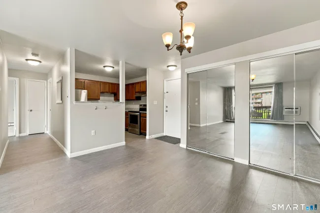 1207 Cromwell Hills Drive #1207