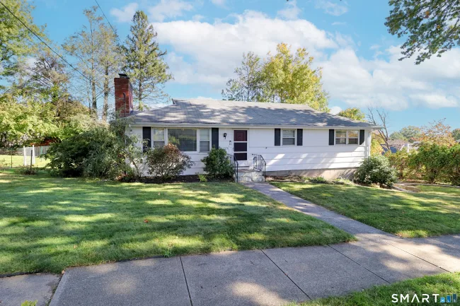 60 McLeod Place, Stratford, CT