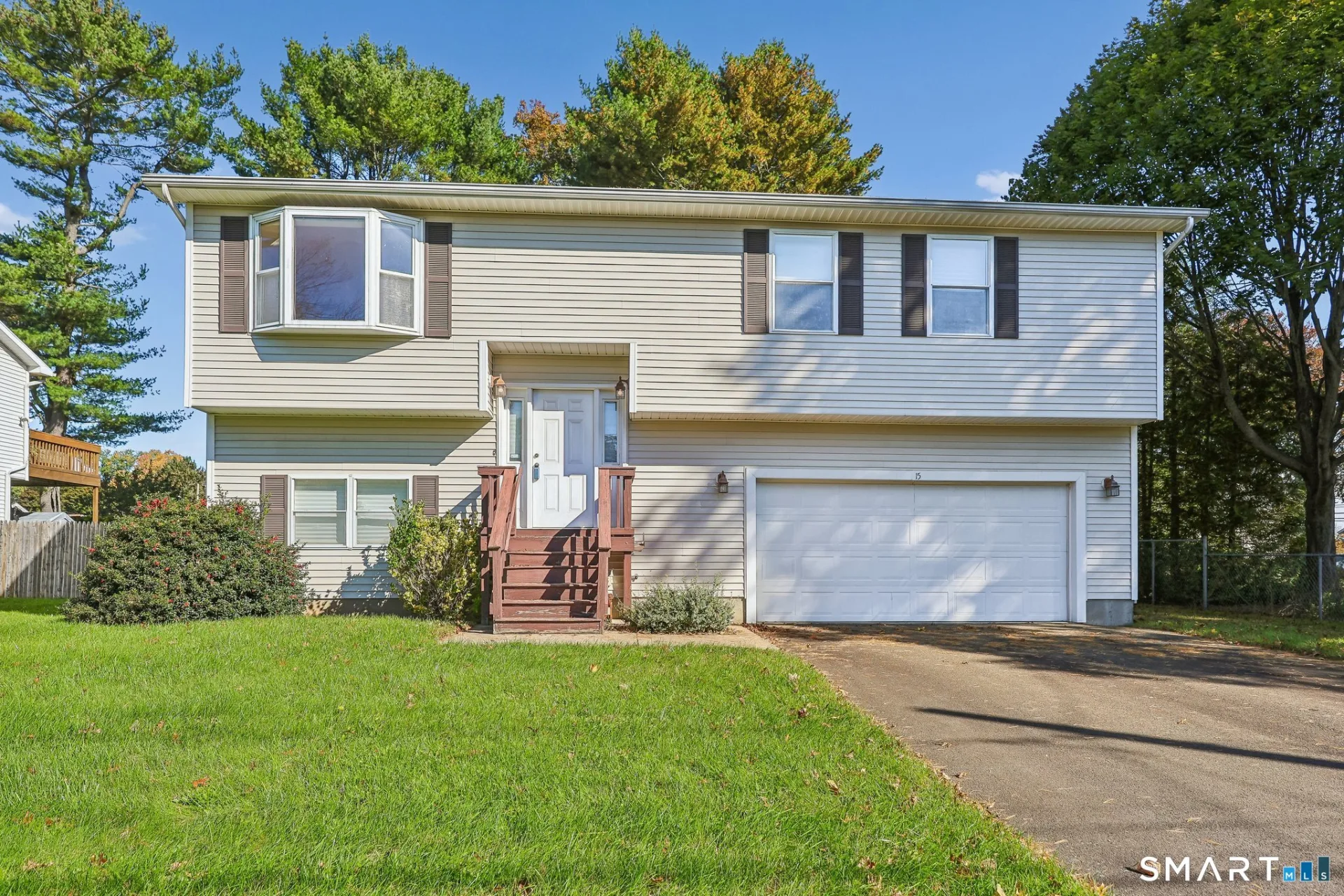 15 Barker Place, Branford, CT