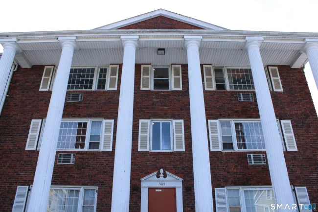 505 Burnside Avenue #C14
