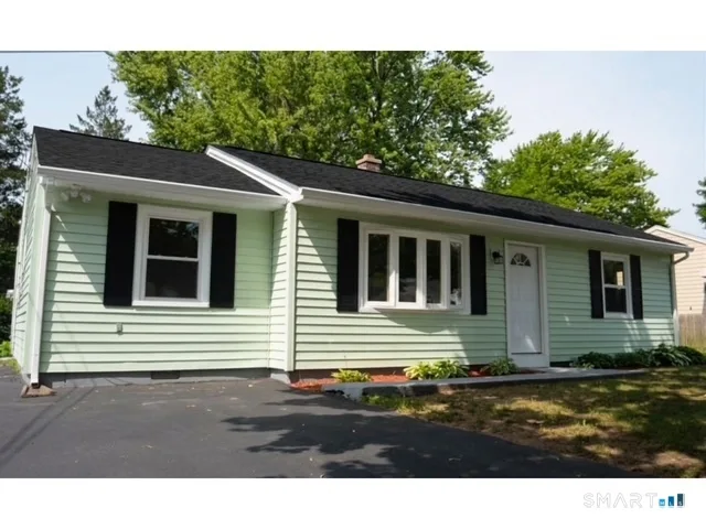 97 Hellstrom Road