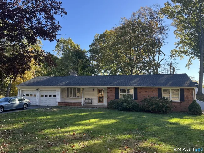 6 Shingle Hill Road, West Haven, CT
