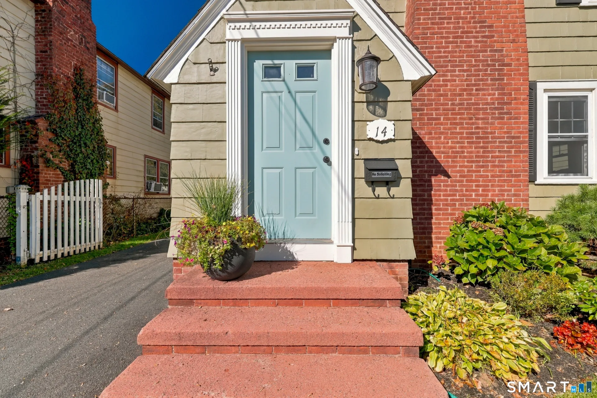 14 Dante Place, Hamden, CT