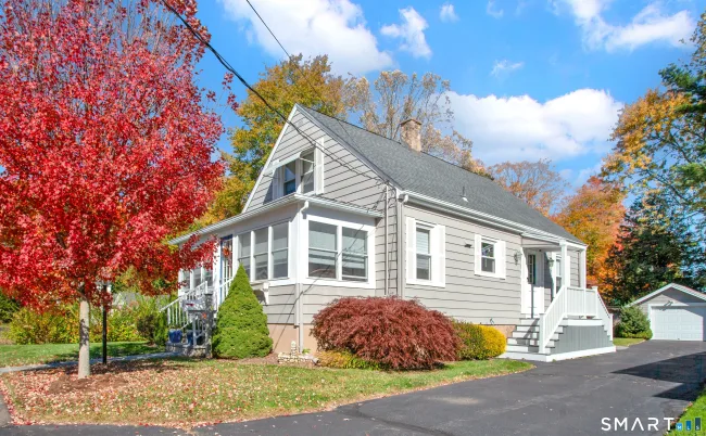 6 Willow Road, Branford, CT