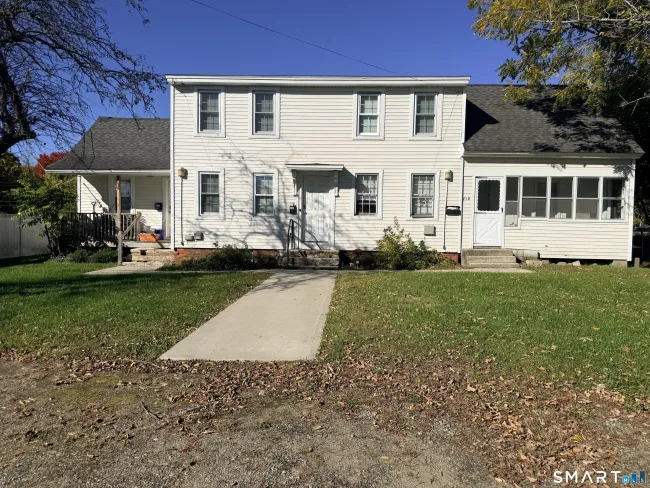 24 Railroad Avenue