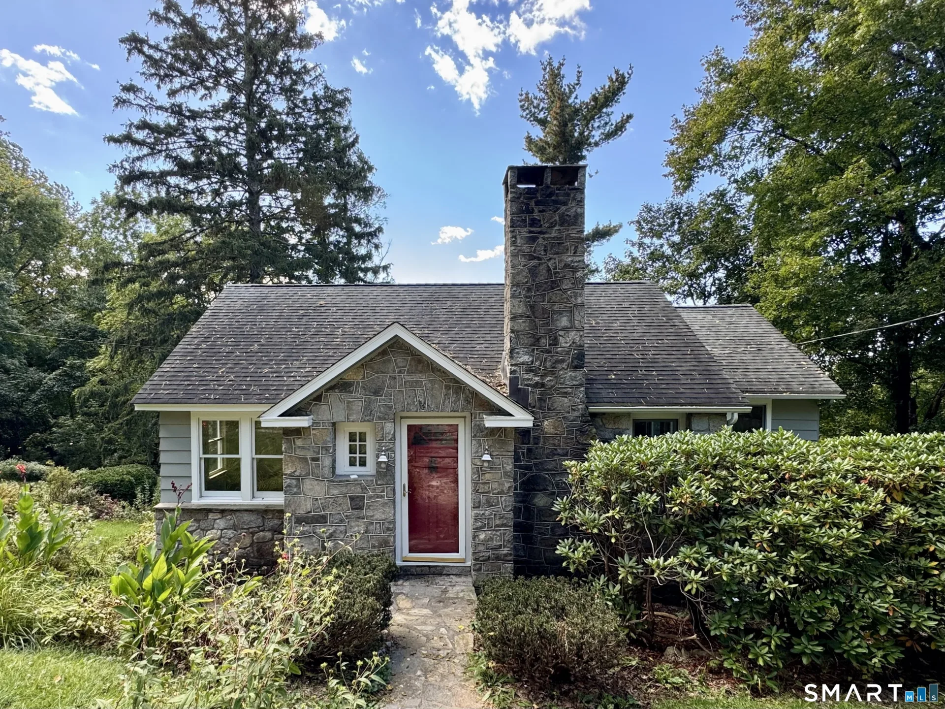 15 Ilion Road, New Fairfield, CT