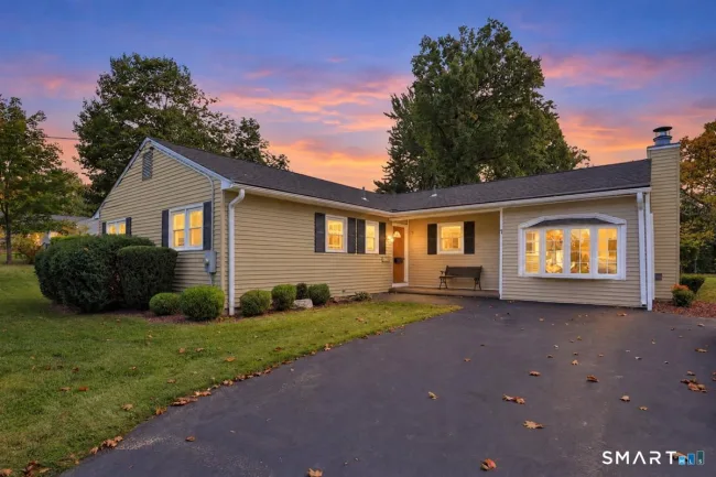 7 Dogwood Lane, Newington, CT