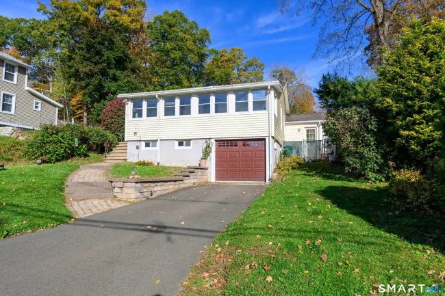 7 Edge Hill Road, Guilford, CT