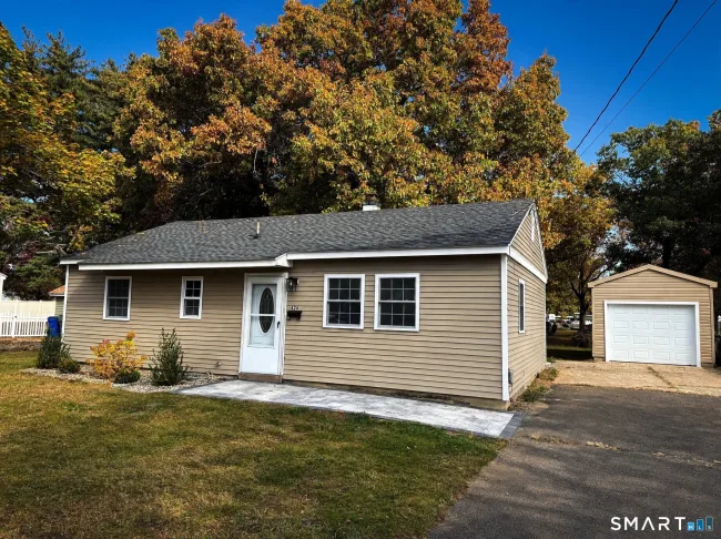 428 Litchfield Drive, Windsor Locks, CT