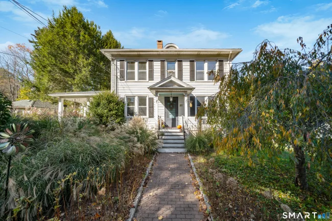 27 Roberts Avenue, Watertown, CT