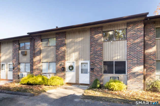 218 Oakville Avenue #G