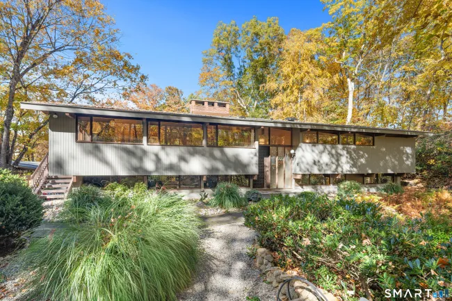 114 Pequot Lane, New Canaan, CT