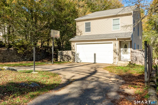358 Boswell Avenue, Norwich, CT