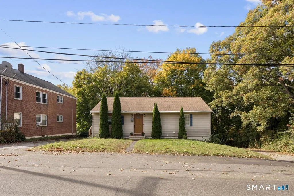 24 Birch Street, Waterbury, CT