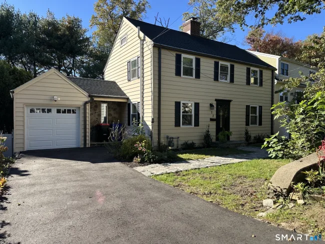 23 Richmond Hill Road, Norwalk, CT