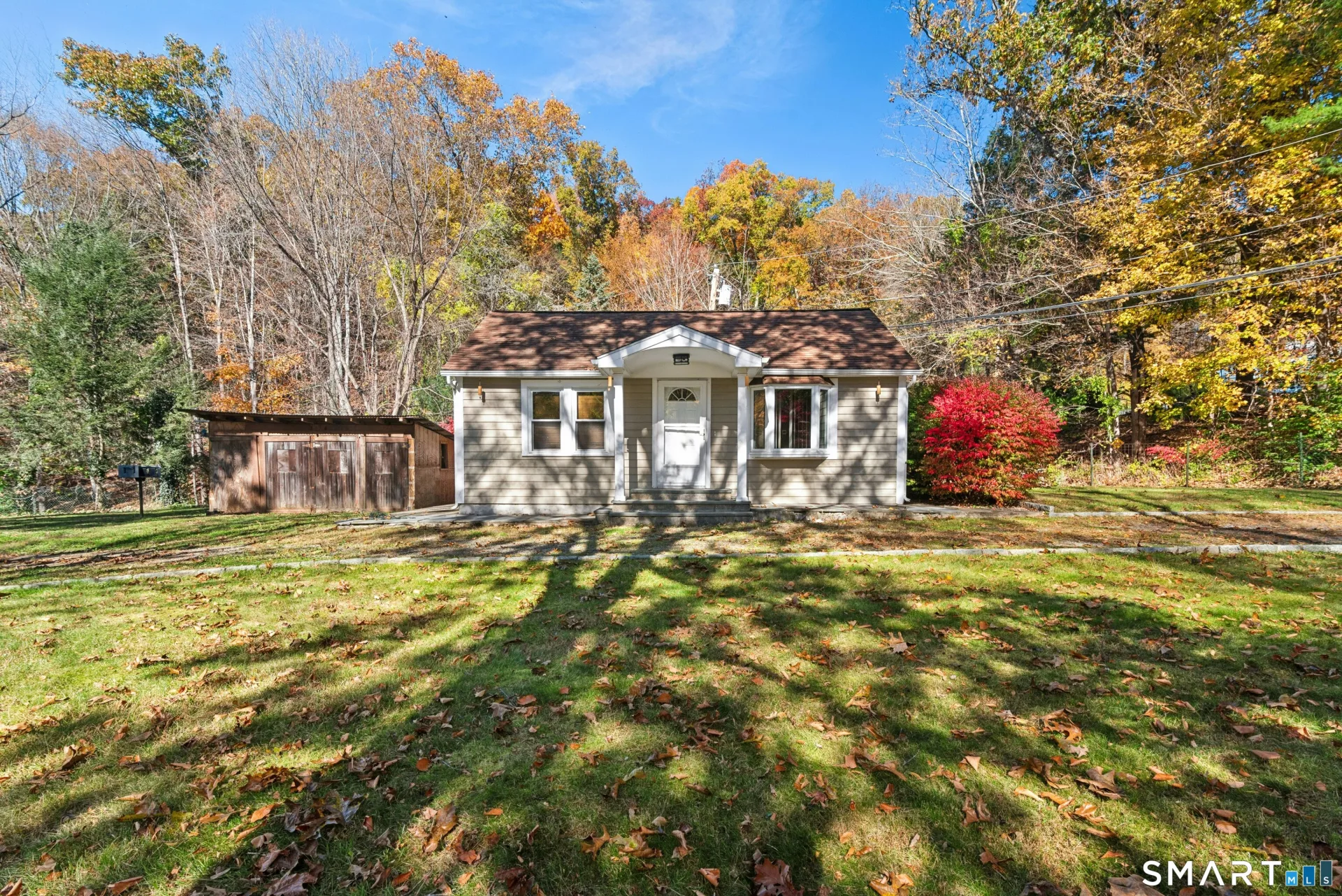 85 Manor Road, Southbury, CT