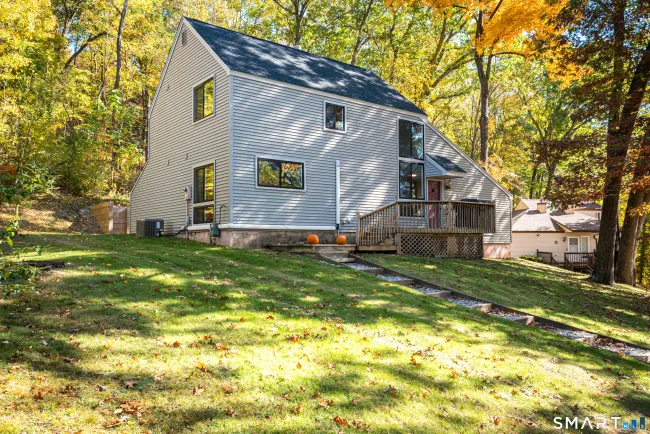 35 Chatham Lane, Bristol, CT