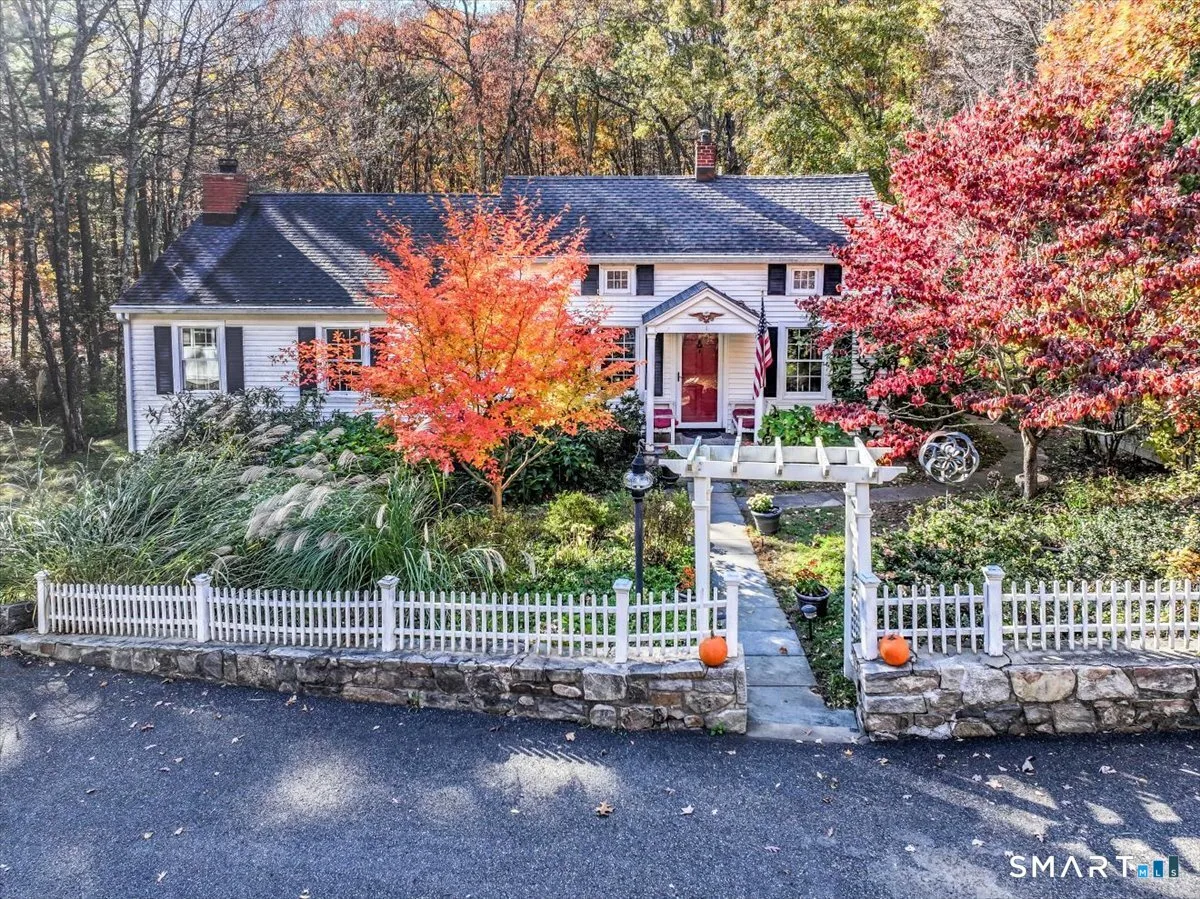 169 Christian Street, Bridgewater, CT
