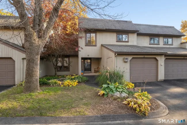 25 Applewood Lane #25, Avon, CT
