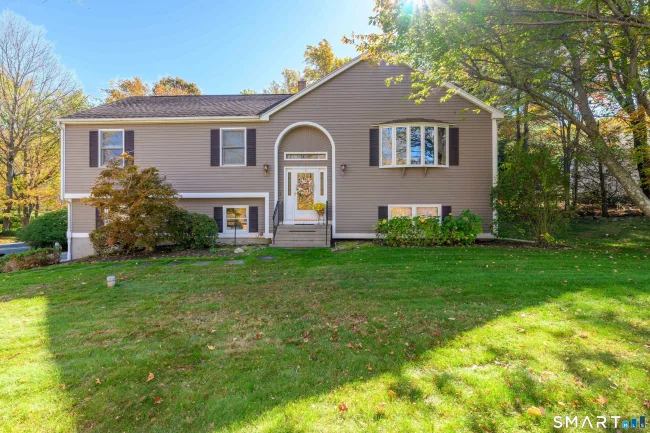 24 Meadow Brook Drive, North Branford, CT