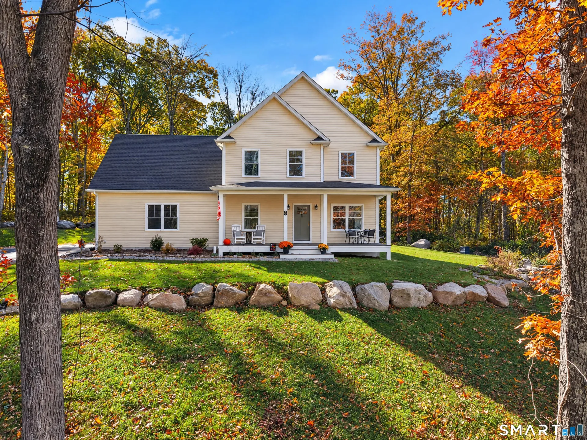 14 Wildflower Trail, North Stonington, CT