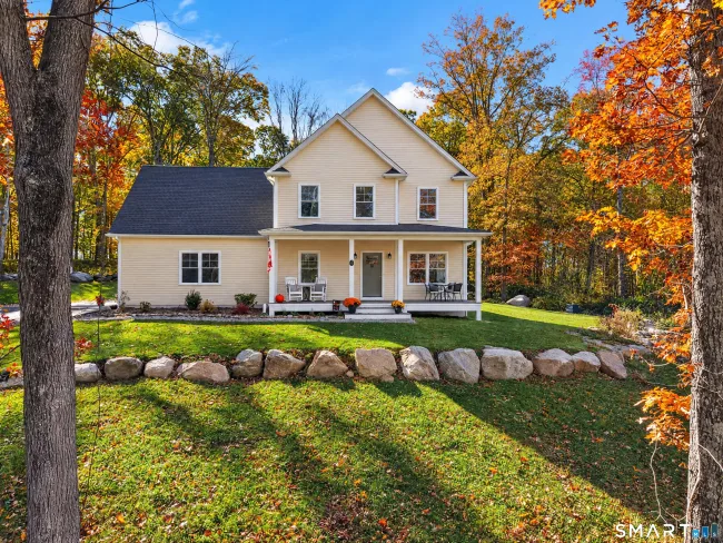 14 Wildflower Trail, North Stonington, CT